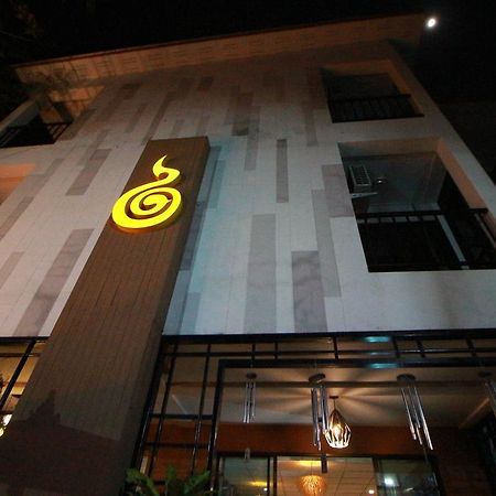 Nakara Boutique Hotel Чиангмай Екстериор снимка