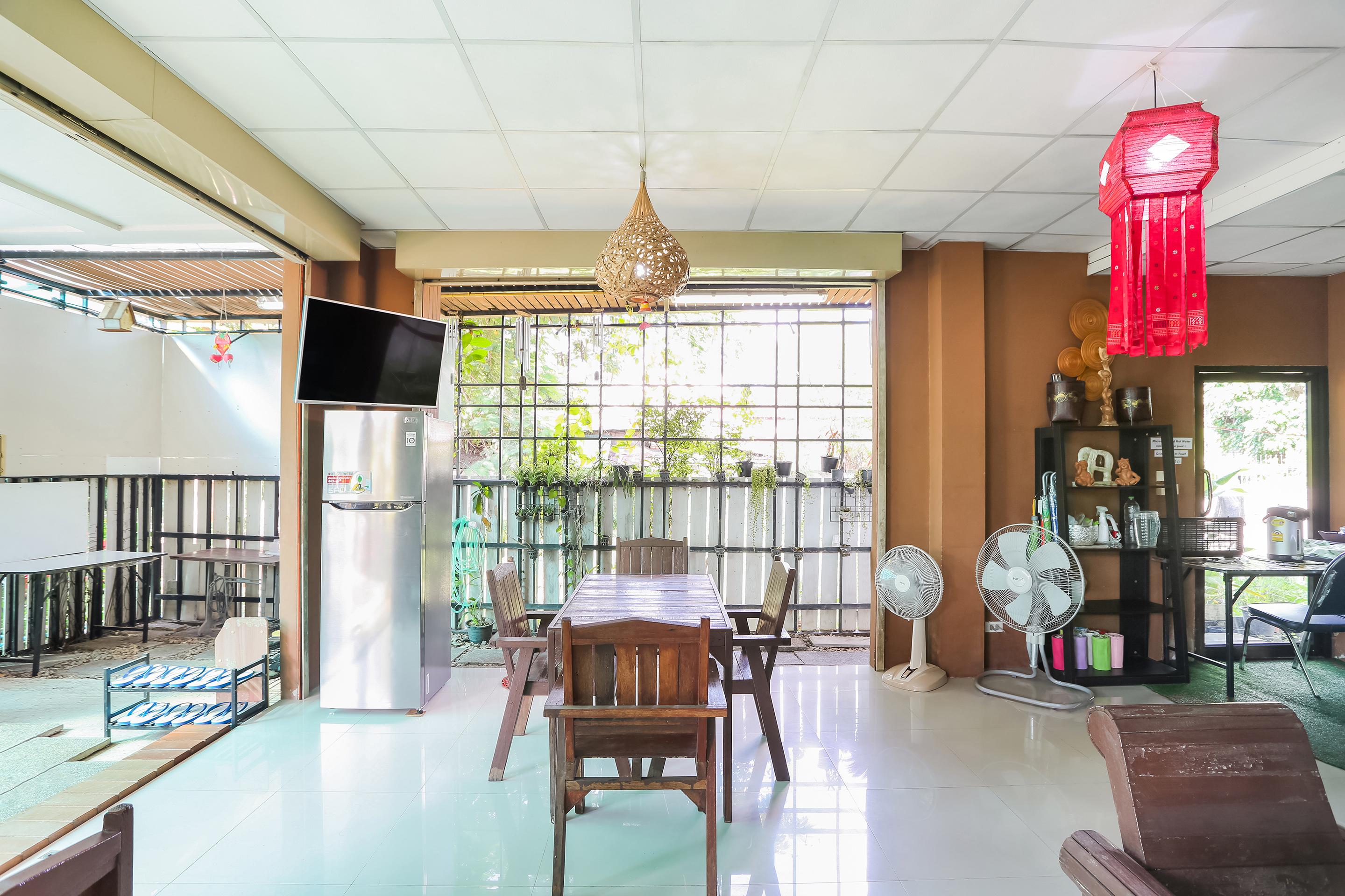 Nakara Boutique Hotel Чиангмай Екстериор снимка