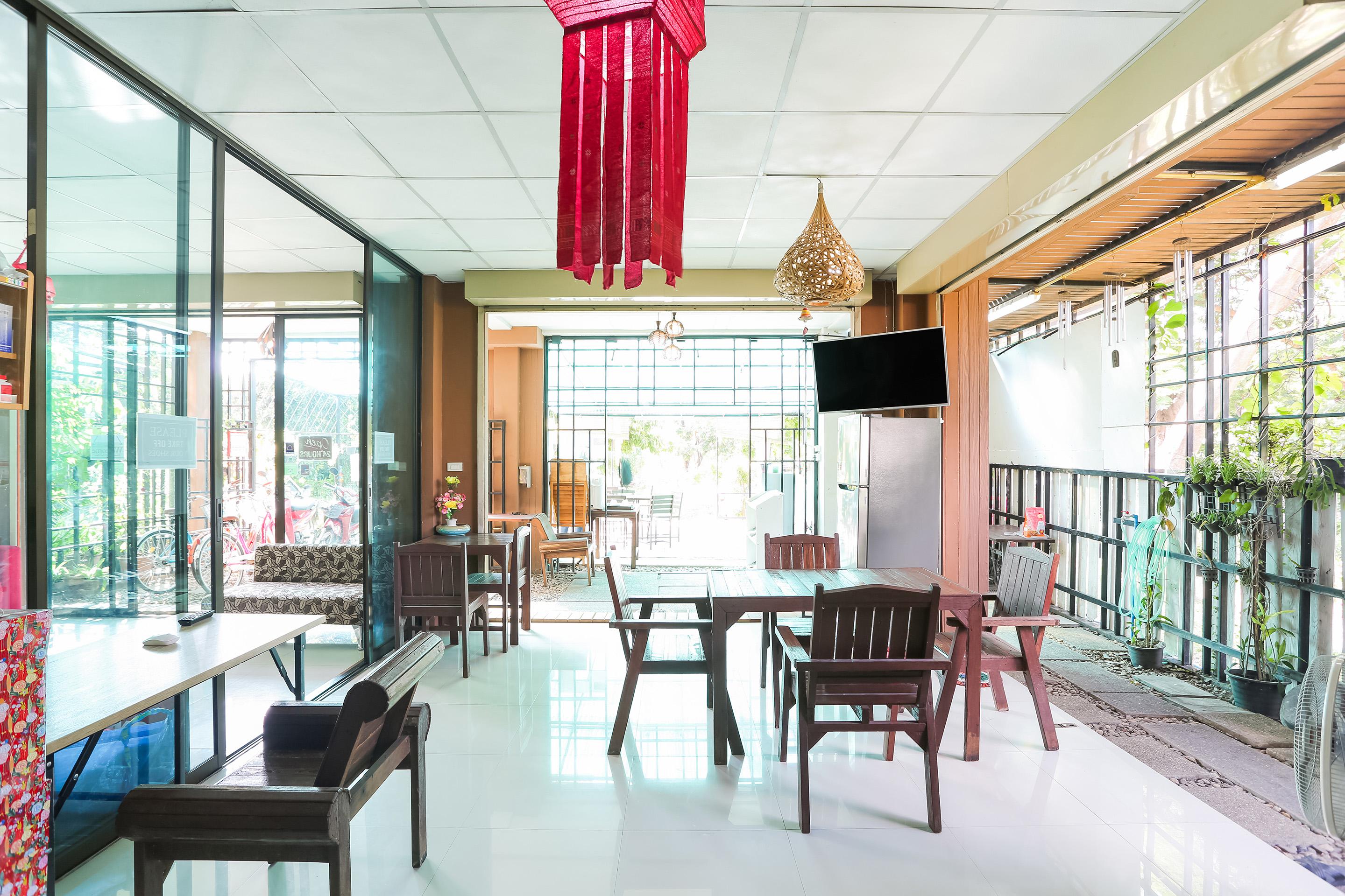 Nakara Boutique Hotel Чиангмай Екстериор снимка