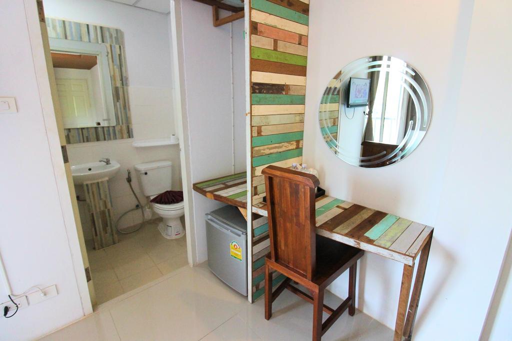 Nakara Boutique Hotel Чиангмай Екстериор снимка
