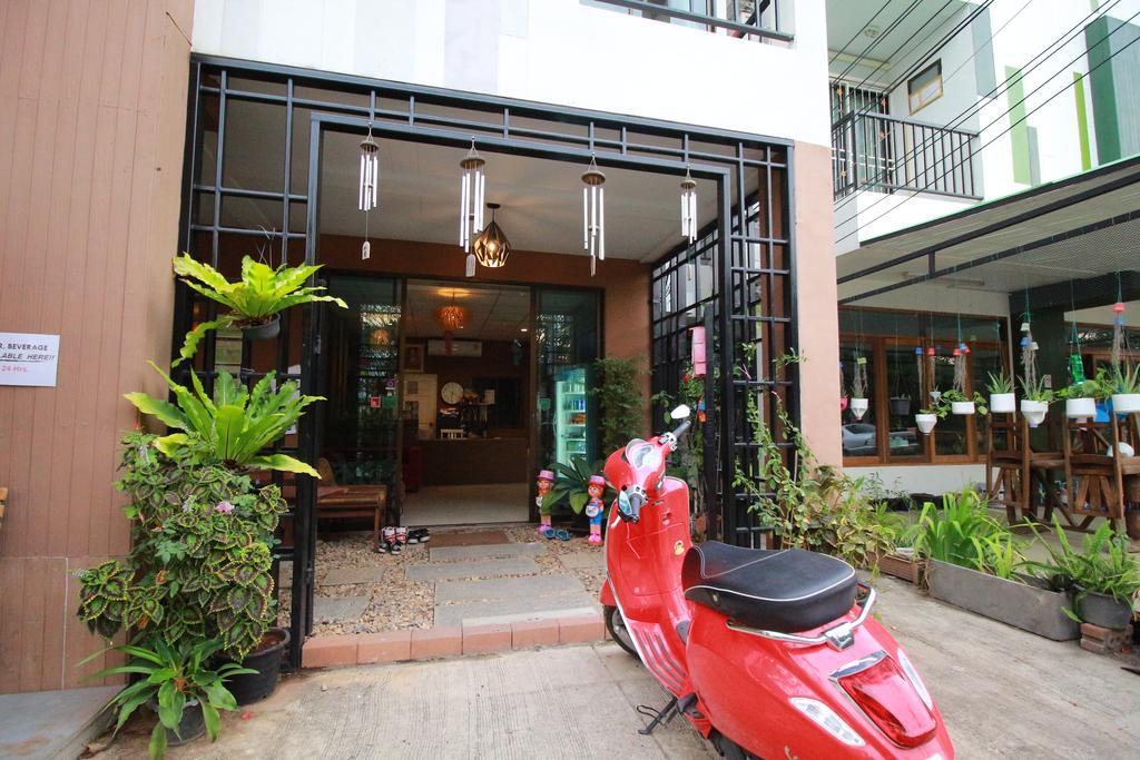 Nakara Boutique Hotel Чиангмай Екстериор снимка