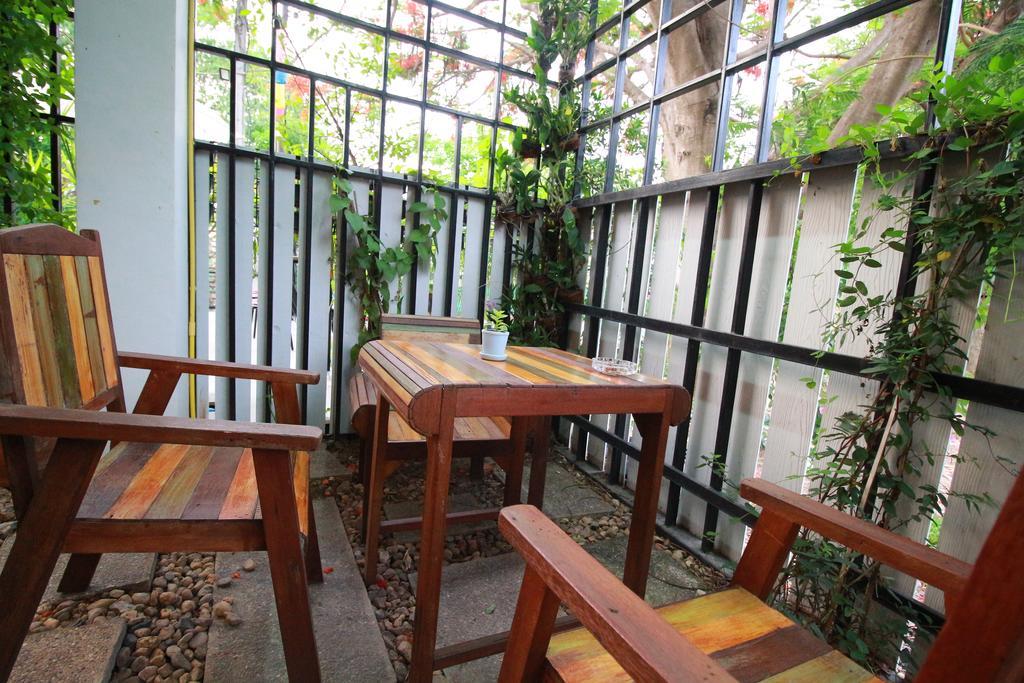 Nakara Boutique Hotel Чиангмай Екстериор снимка